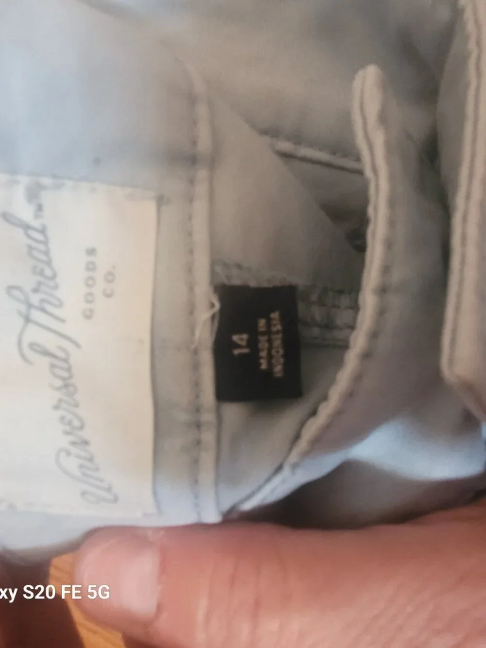 Universal Thread Cargo - Picture 6 of 6